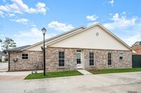 Building Photo - 306 St Thomas Ln