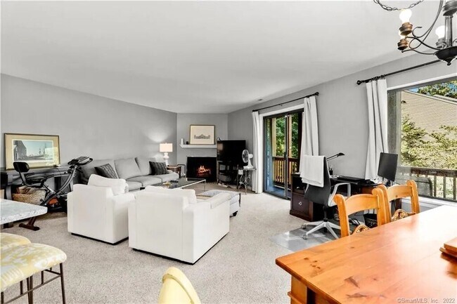 Building Photo - 3 Seir Hill Rd