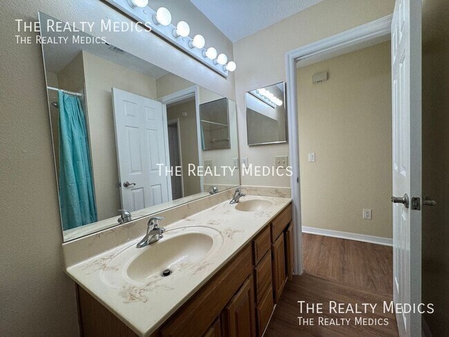 Building Photo - 20515 Macon Pkwy