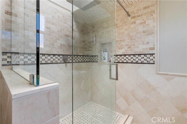 Building Photo - 45419 Silverado Ln