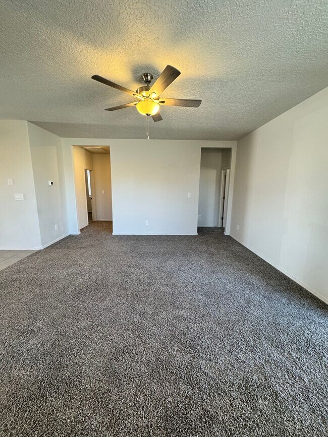Building Photo - 771 Prairie Sage Ct SW