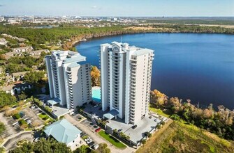 Building Photo - Heron