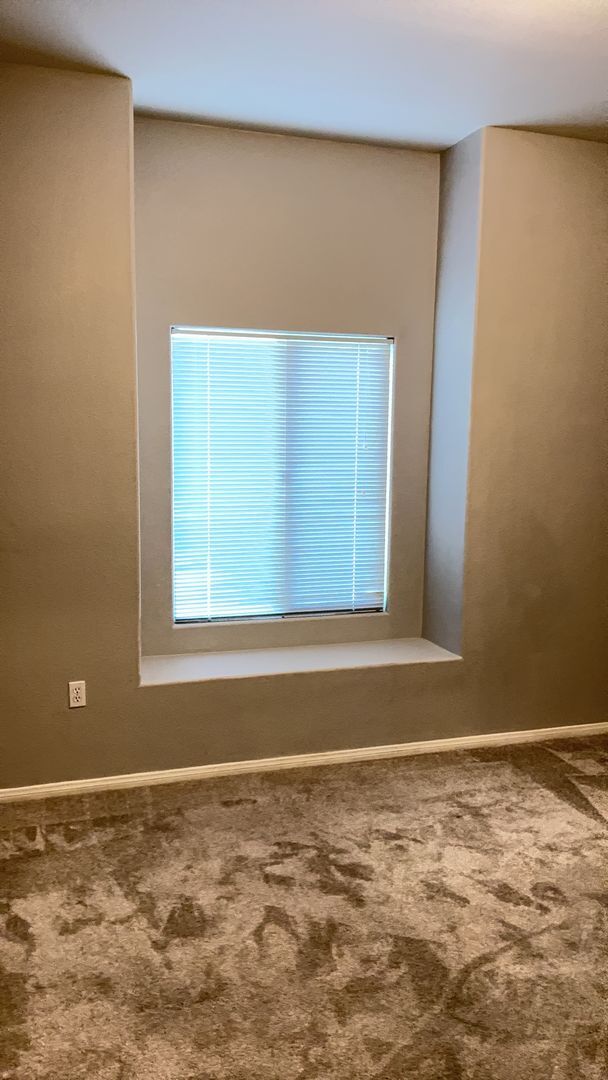 Building Photo - Condo 2 bedroom 2 bathroom Gated Entrance