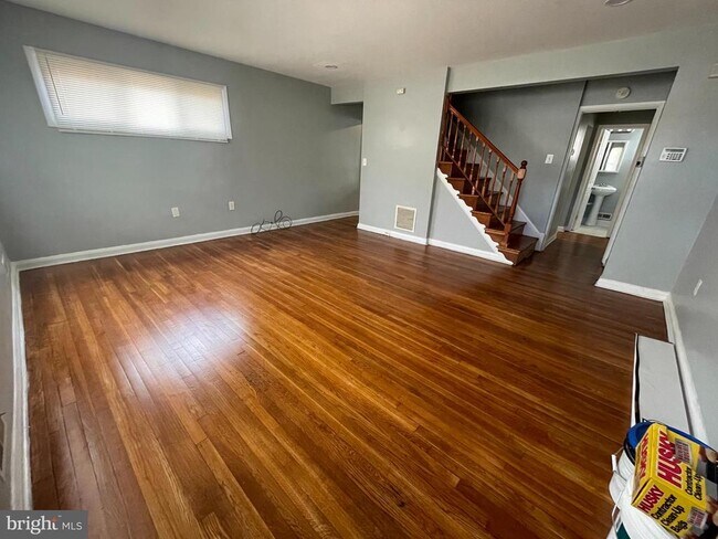 Building Photo - 3807 Bowers Ave