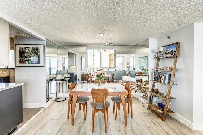 Building Photo - 200 Ocean Trail Way