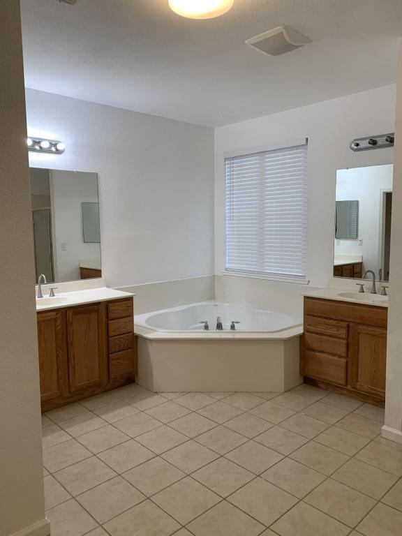 Building Photo - 353 Ellison Pl