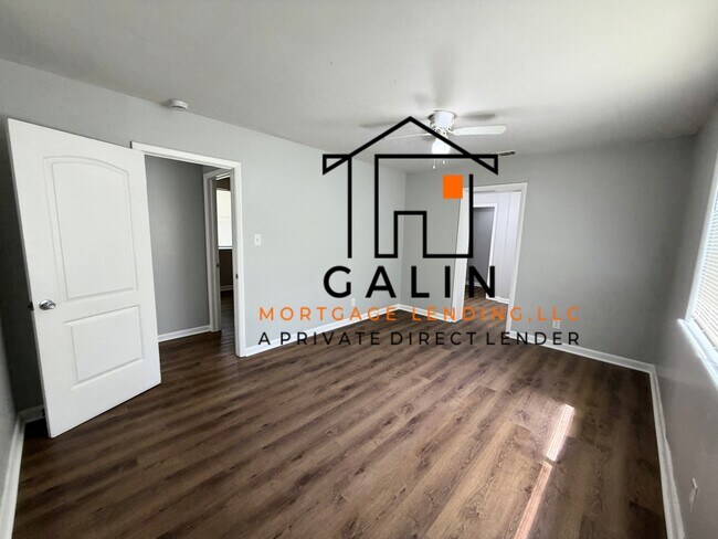 Building Photo - 1502 E 31st St