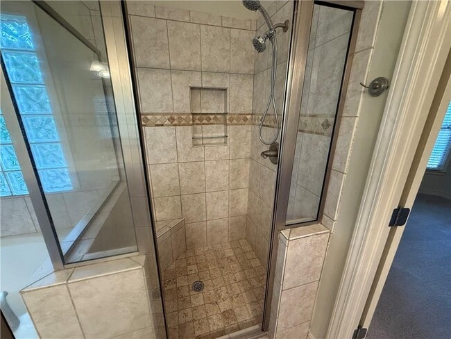 Building Photo - 7256 Village Creek Trace