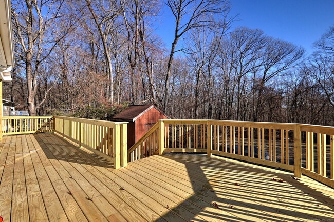 Building Photo - 155 Pastors Walk