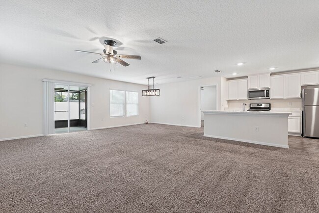 Building Photo - 657 Grand Reserve Dr