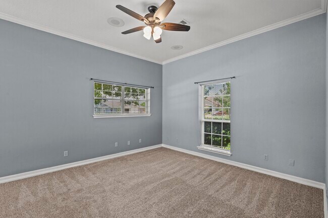 Building Photo - 616 Westwood Cir