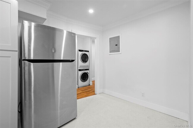 Building Photo - 20 Overhill Pl