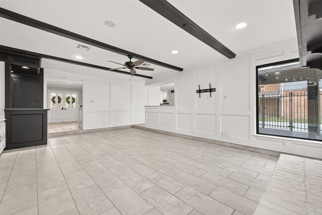 Building Photo - 707 Montclair Blvd