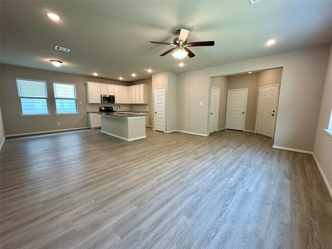 Building Photo - 10419 Astor Pt Trl