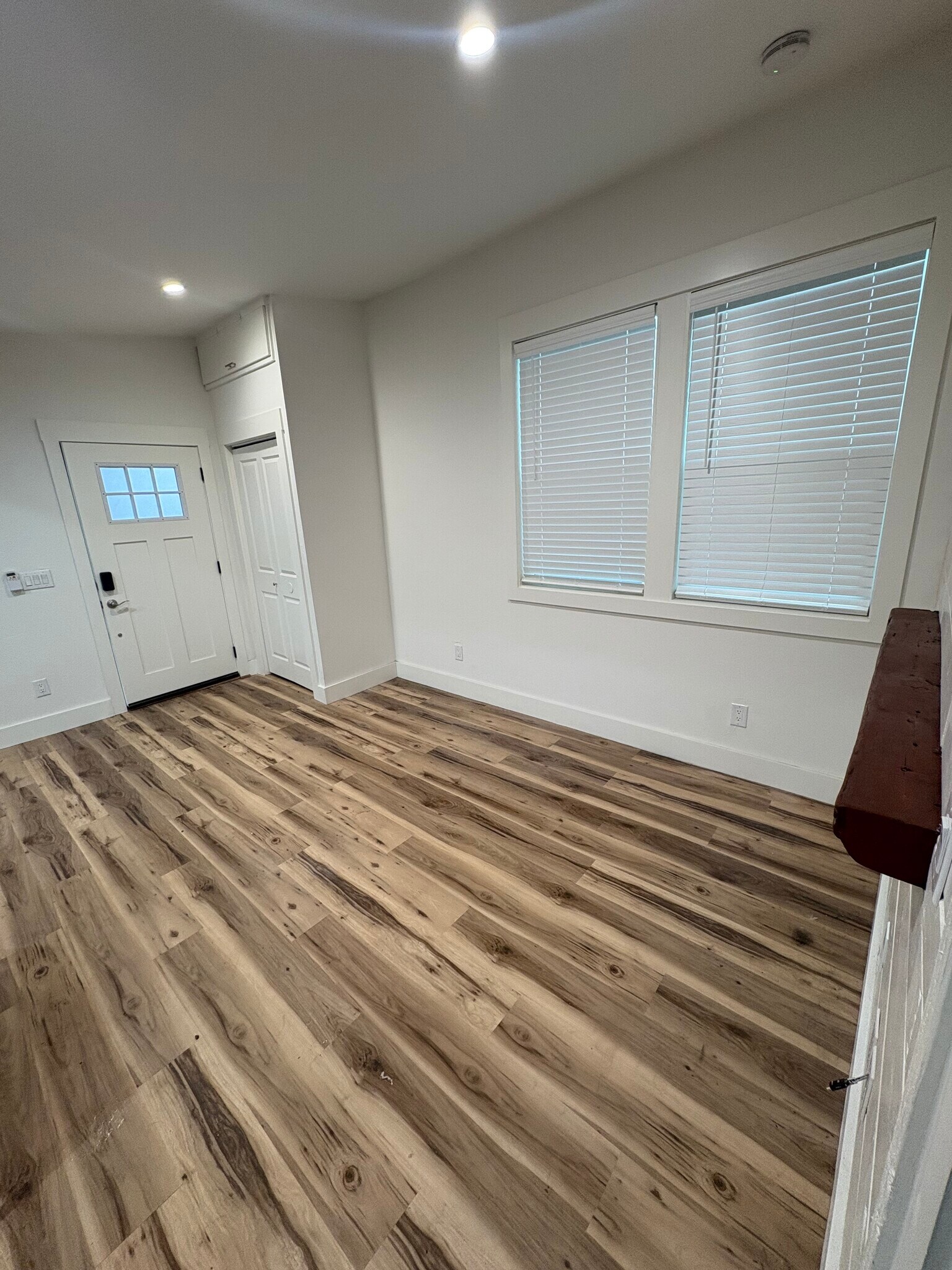 Living area - 1207 Humboldt St