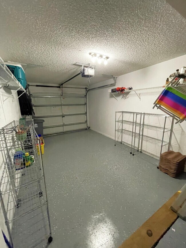 Building Photo - 7936 Laina Ln