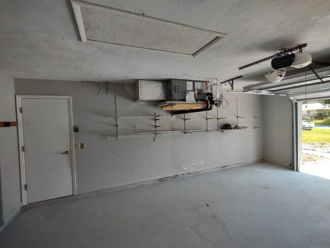 Building Photo - Indian Trails 3 Bedroom 2 Bath!