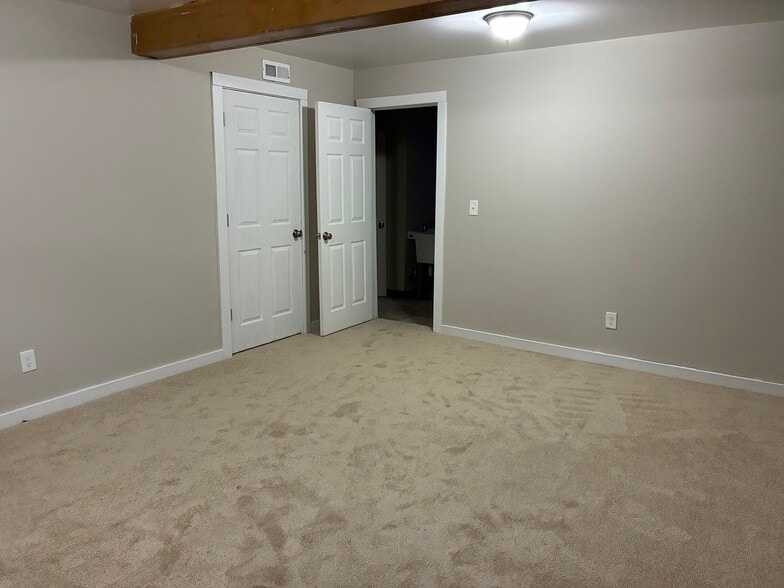 Building Photo - 14220 Ranch Rd