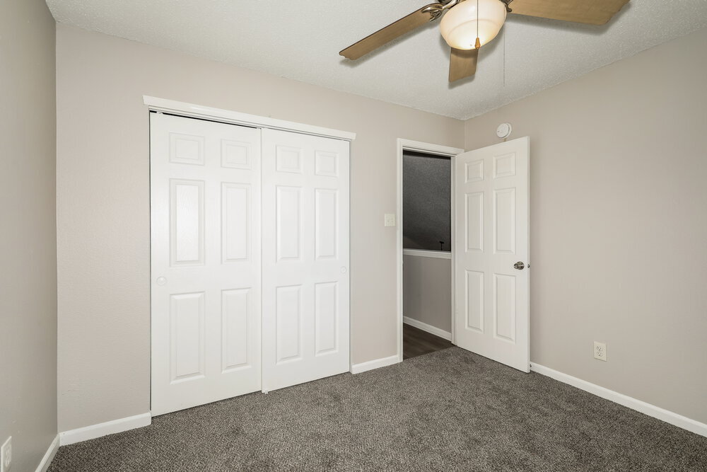 Building Photo - 1178 Kenwood Dr