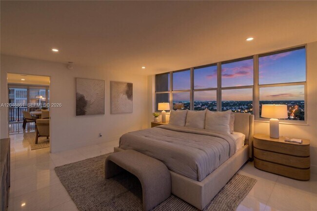 Building Photo - 1180 S Ocean Blvd