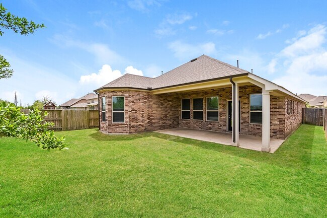 Building Photo - 10327 Armstrong Dr