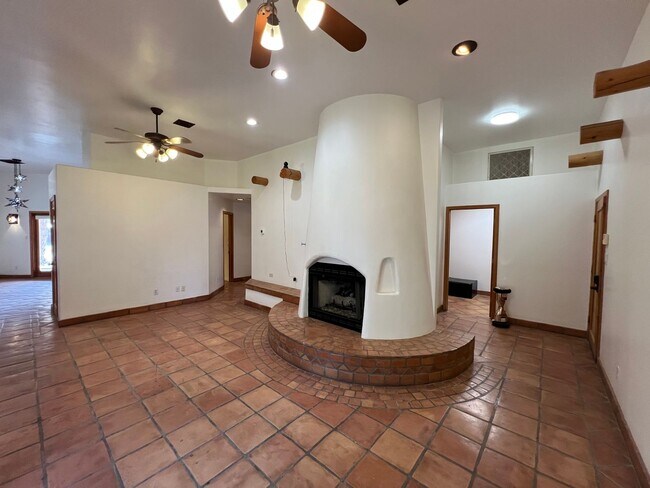 Building Photo - UNIQUE HOME ON ACREAGE!
