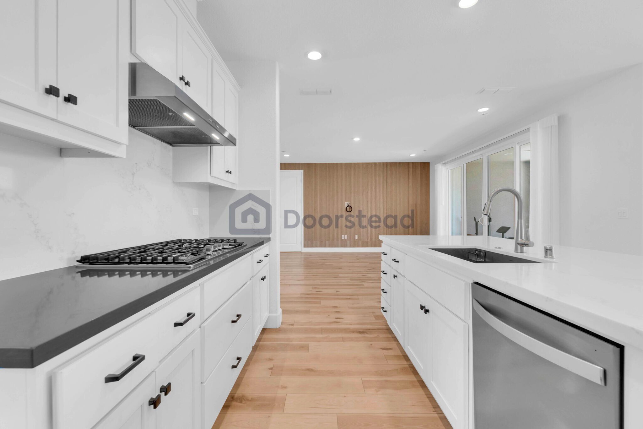 Building Photo - 16819 Karsen Ln
