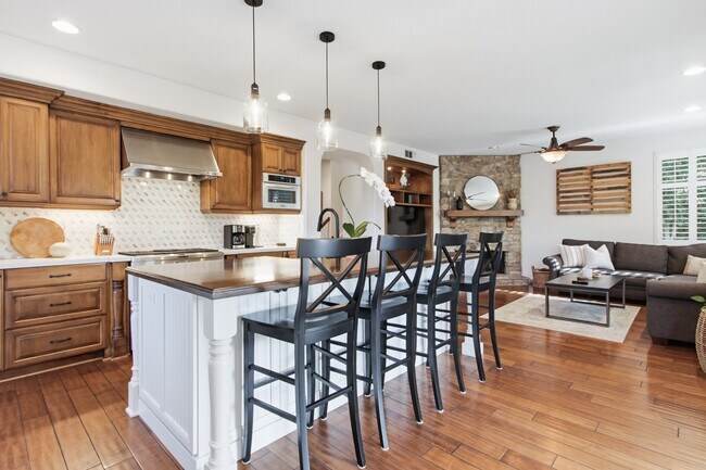 Building Photo - 1317 Gull Ct