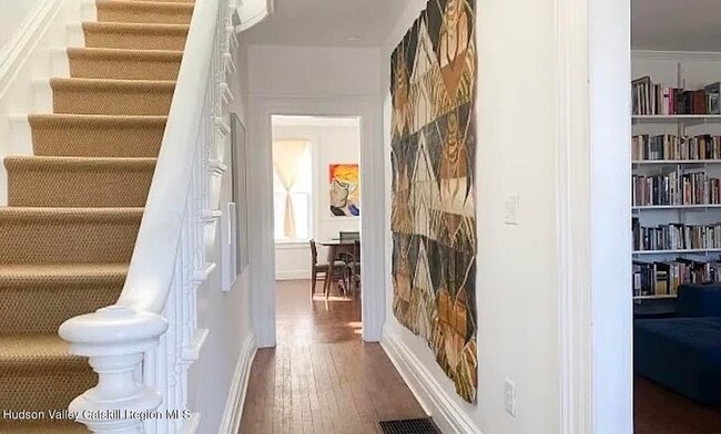 Building Photo - 967 Columbia St