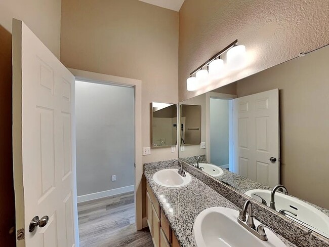 Building Photo - 2020 Gault Ct