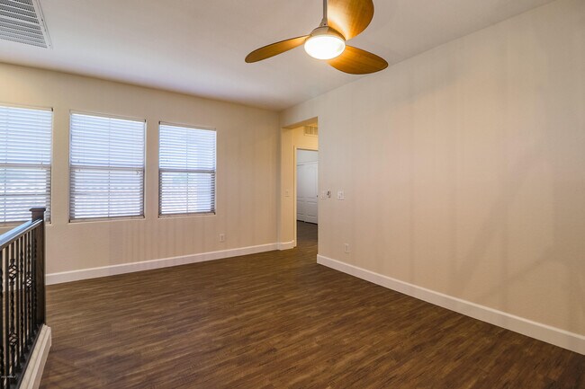 Building Photo - 3457 E Orchid Ln
