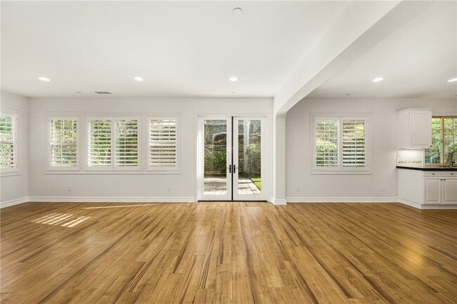 Building Photo - 38 Via Cartama