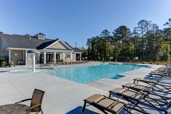 Building Photo - 217 Golden Fluke Dr