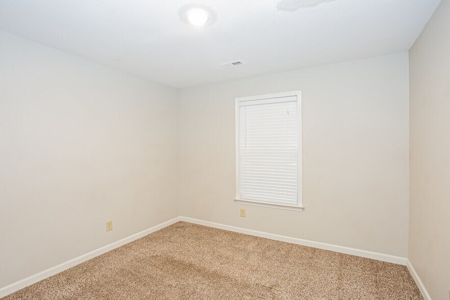 Building Photo - 1626 Matthew Allen Cir