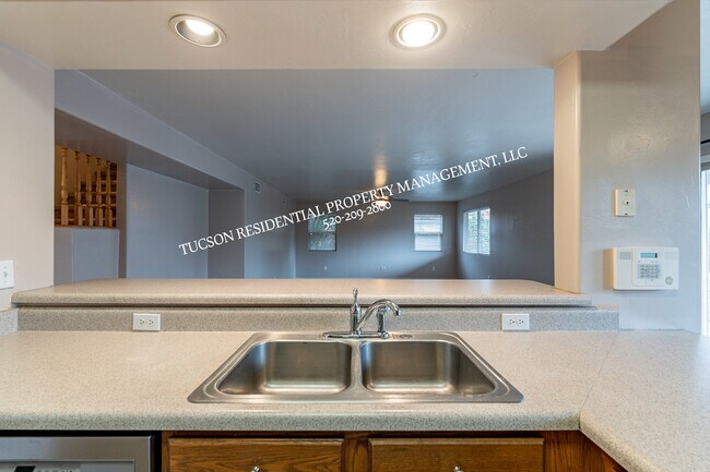 Building Photo - 7661 S Freshwater Pearl Dr