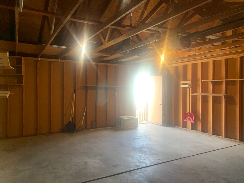 Garage - 1704 Copperville Rd