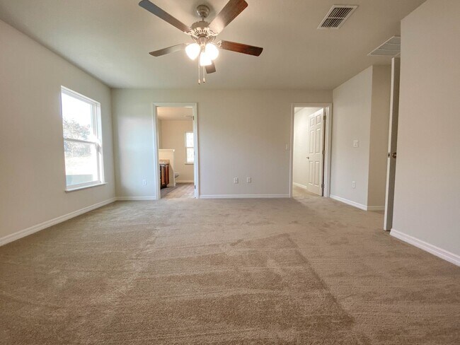 Building Photo - 13377 SW 86th Ave