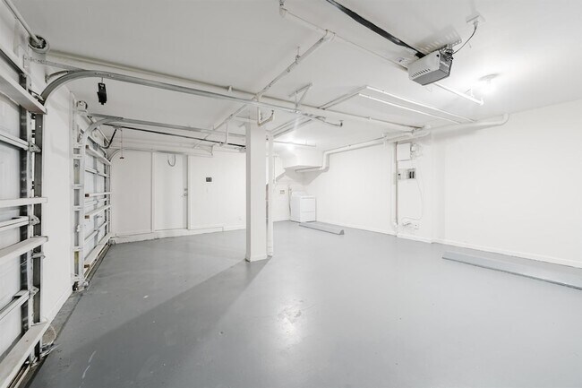 Building Photo - 20889 St Andrews Blvd