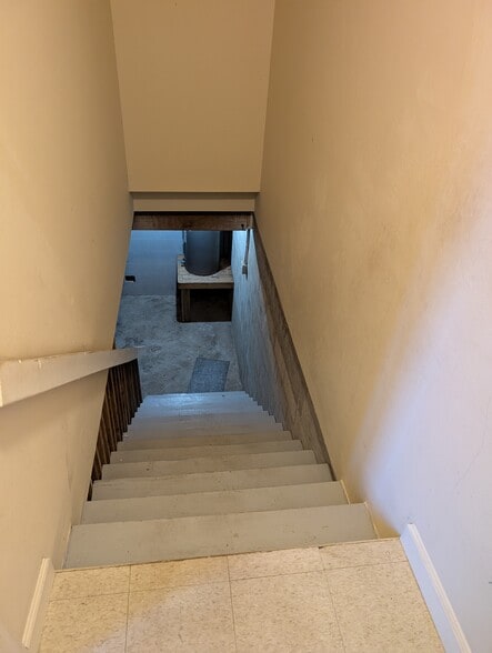 Building Photo - 3625 Riviera Cir