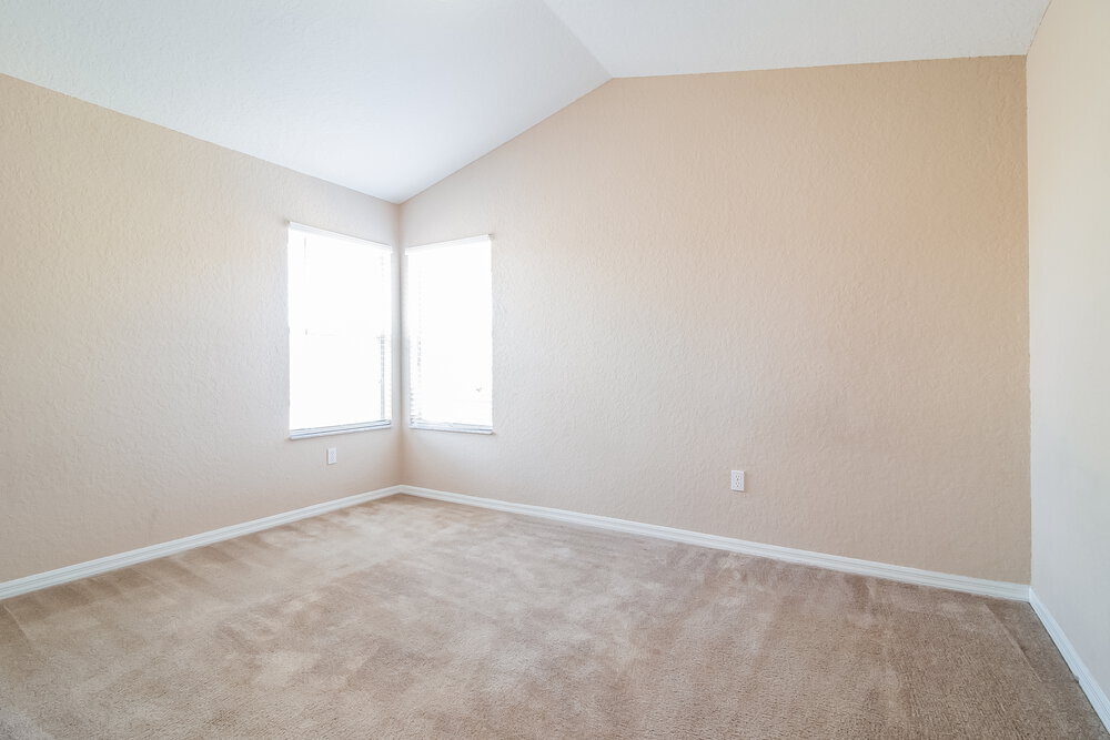 Building Photo - 831 Cave Hollow Ln