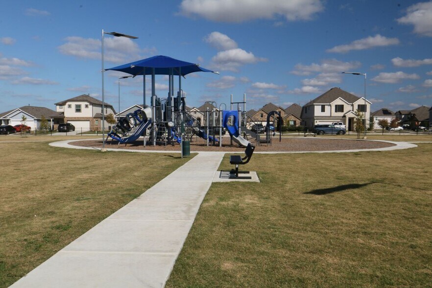 Building Photo - 2091 Olivia Dr