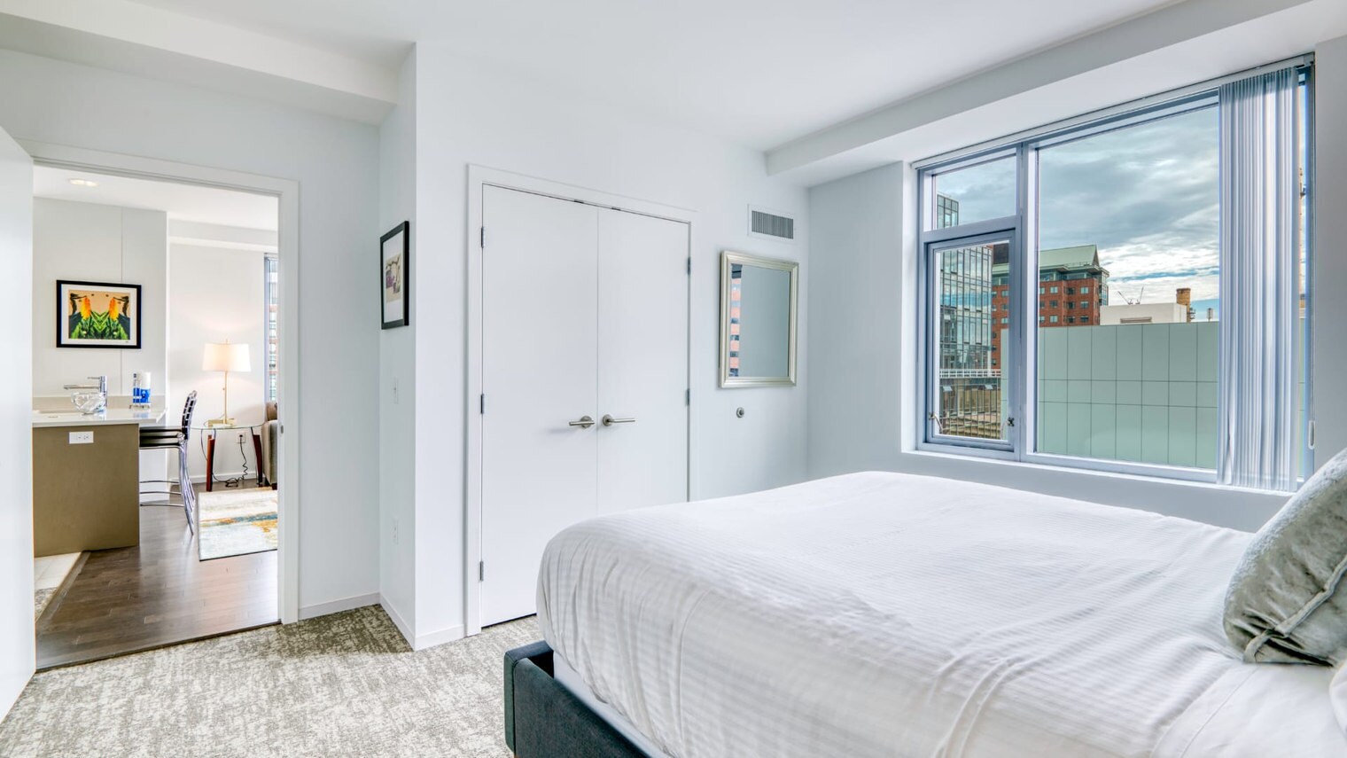 Building Photo - 250 Kendall St