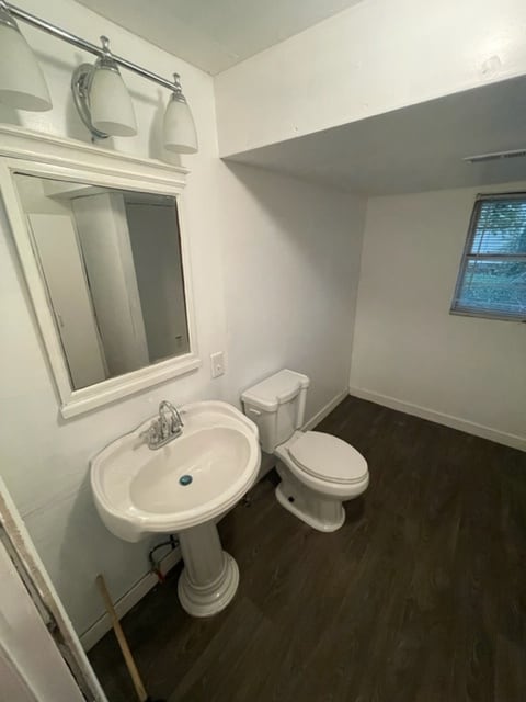 Building Photo - 136 S Main St