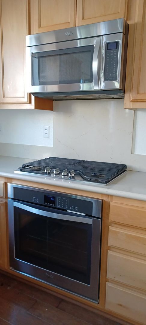 Building Photo - 125 Caspian Way