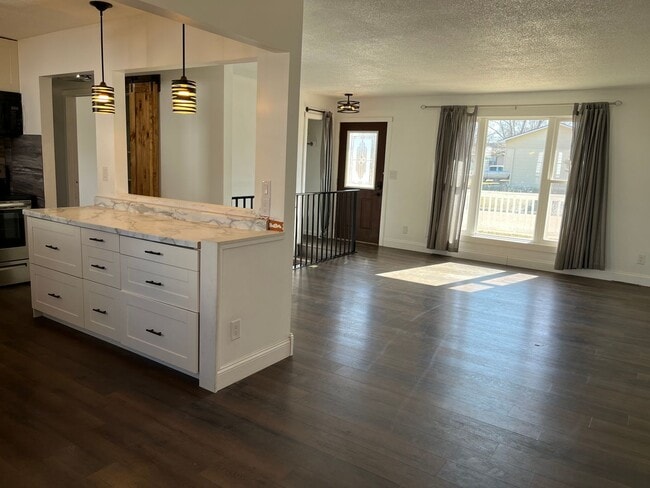 Building Photo - 4 Bed/2 Bath Rental Home in Crooks, SD!!