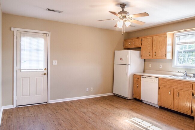 Building Photo - 293 Executive Ave