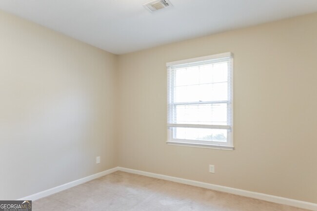 Building Photo - 1877 Brandy Ln SE