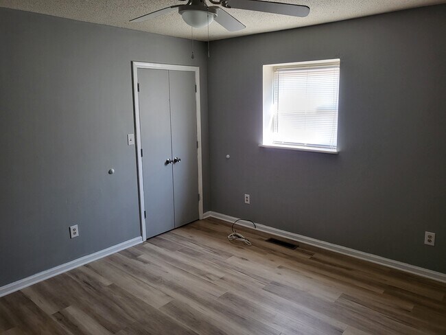 Bedroom 2 cont. - 4905 Stratford Ln