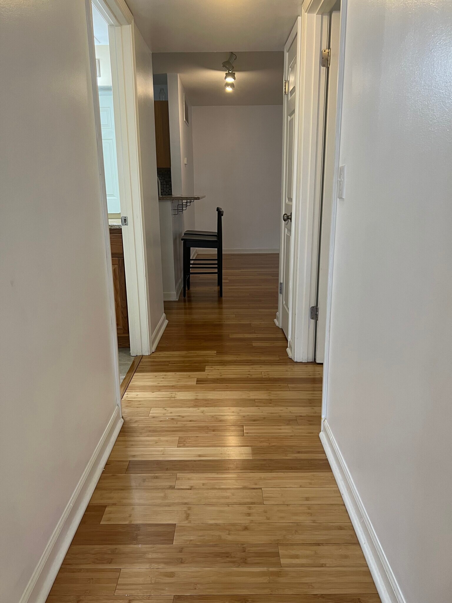 Building Photo - 935 Washington St