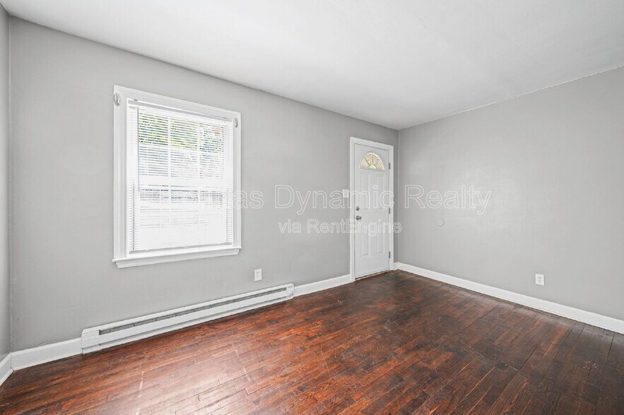 Building Photo - 2621 Druid Hls Wy